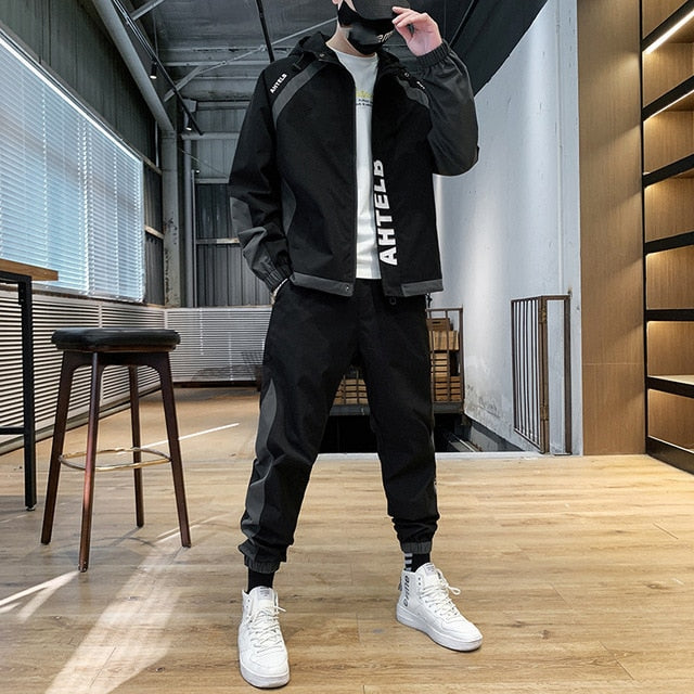 Mens Cargo Pullover Streetwear Hooded Tracksuit 2 Pieces Sets Jackets And Cargo Pants Loose Fit Pants Hip Hop jacket
